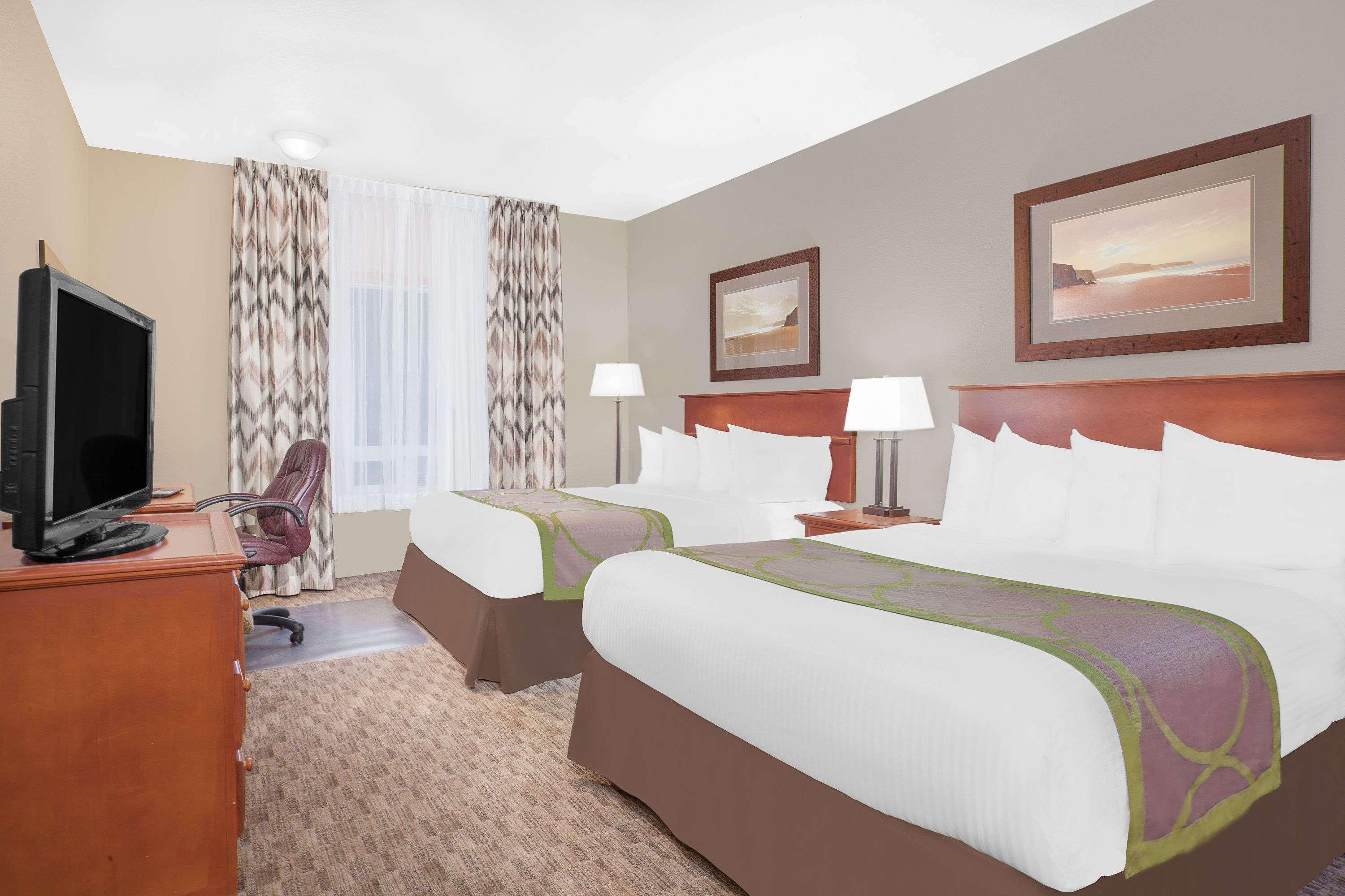 Super 8 By Wyndham Athabasca Ab Hotel Buitenkant foto