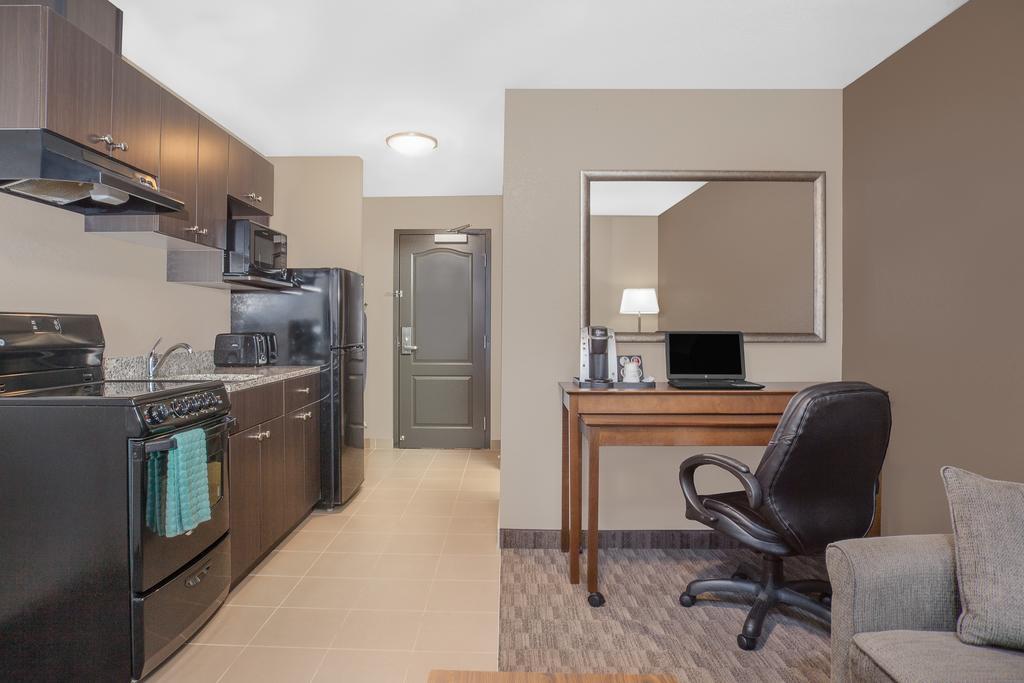 Super 8 By Wyndham Athabasca Ab Hotel Buitenkant foto